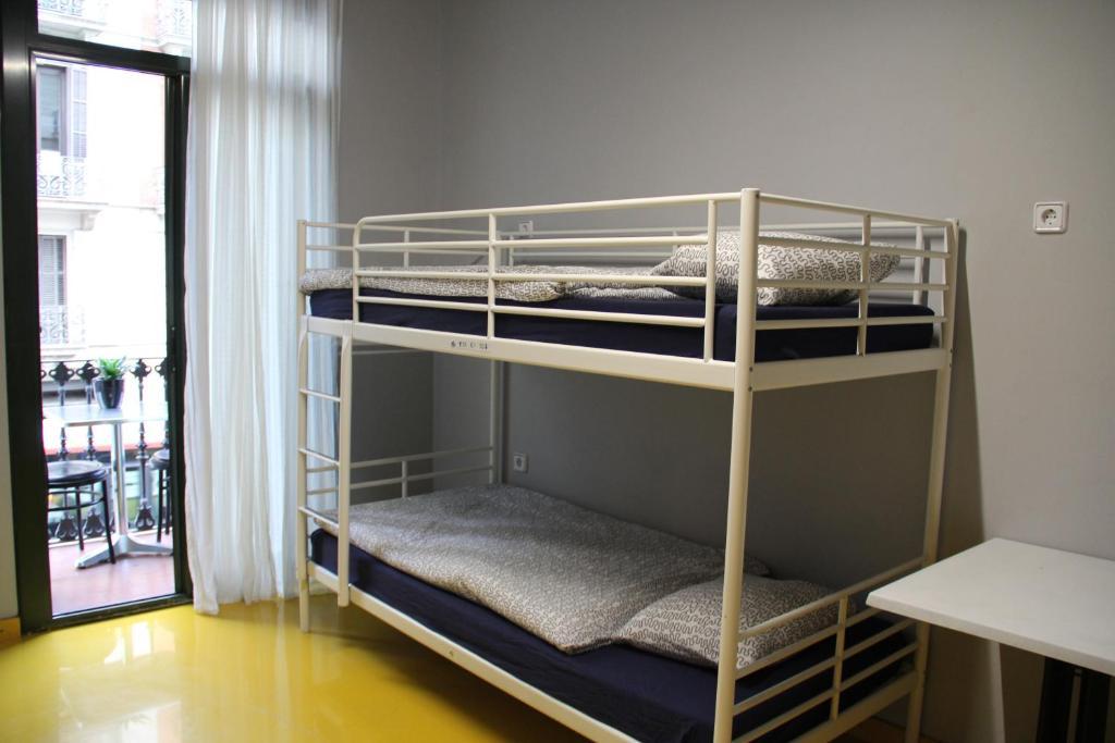 Sleep Green - Certified Eco Youth Hostel Barcelona Room photo