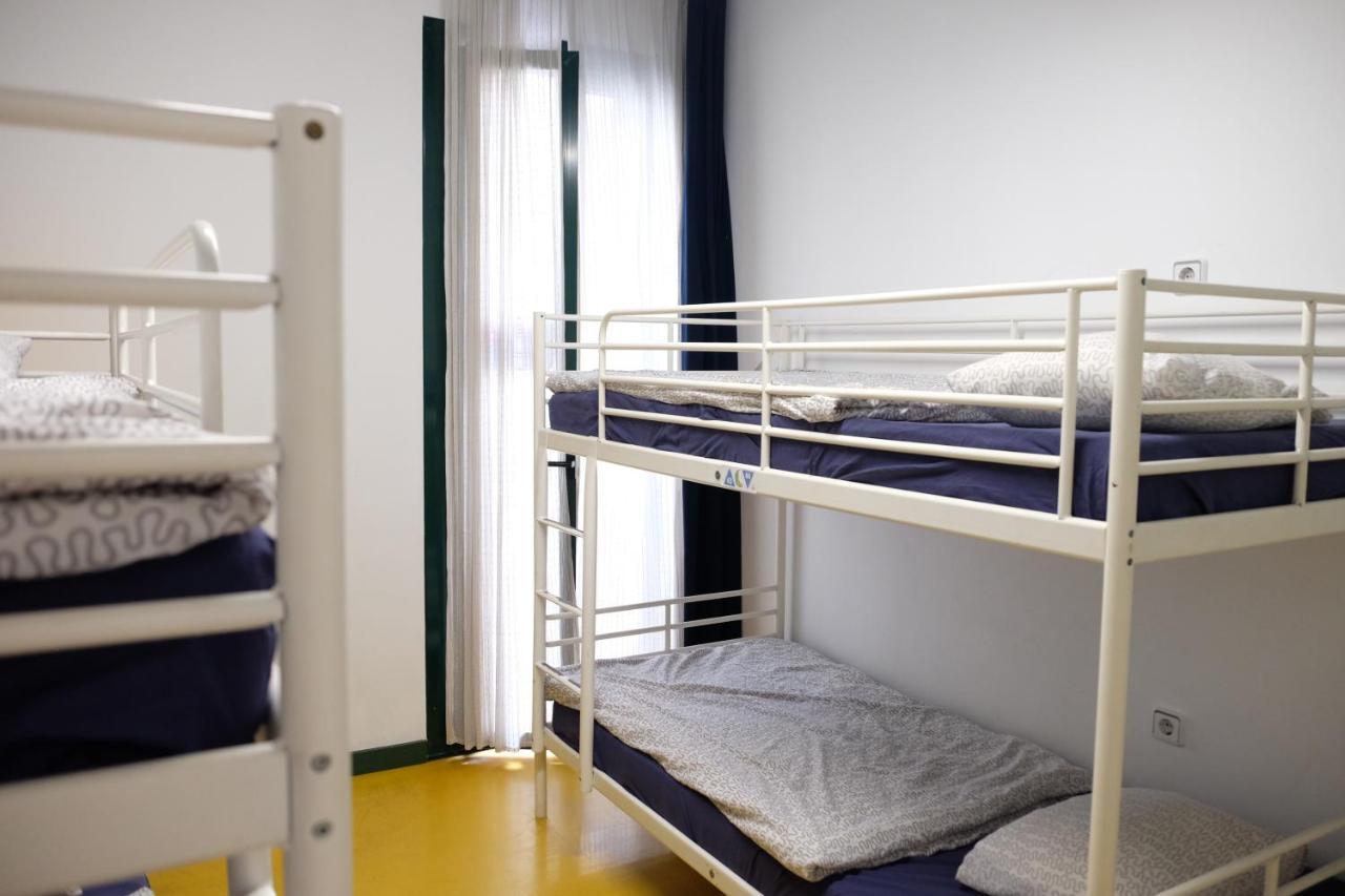 Sleep Green - Certified Eco Youth Hostel Barcelona Exterior photo